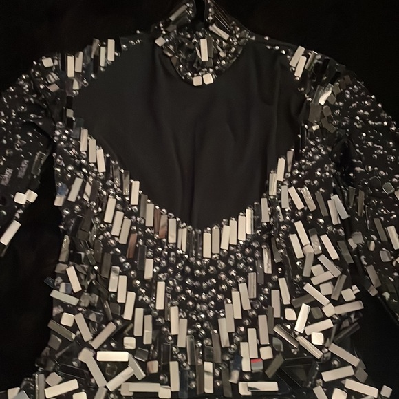 BLACK AND SILVER PARTY DRESS - Picture 3 of 7